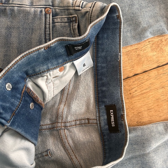 Express size 4 skinny button fly jeans - Picture 3 of 3